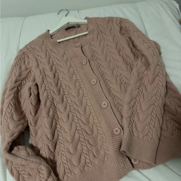 Cyrus Pink Cardigan with Cable Knit Design - Picture 3 of 3